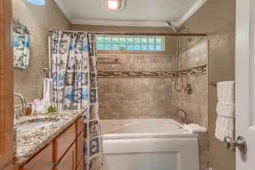 Yellow Rose CL 2459 home image 14